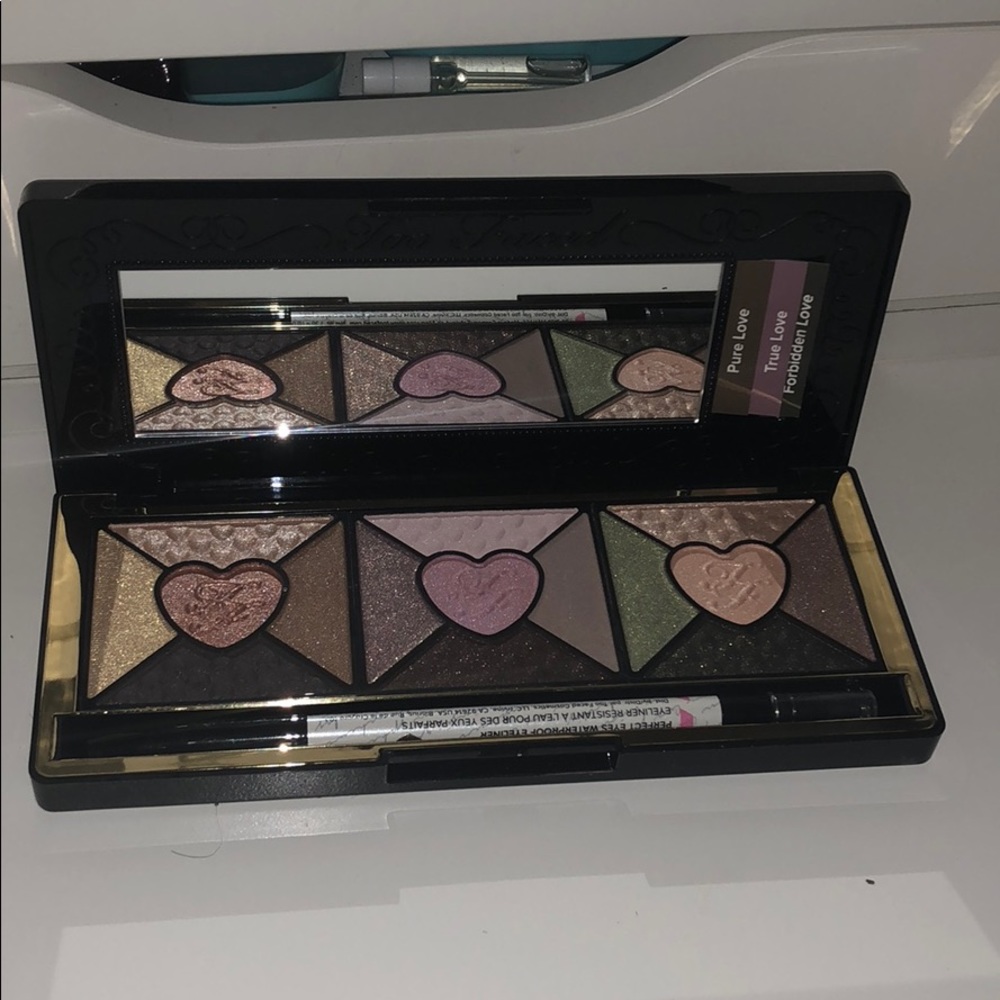Too Faced Love palette